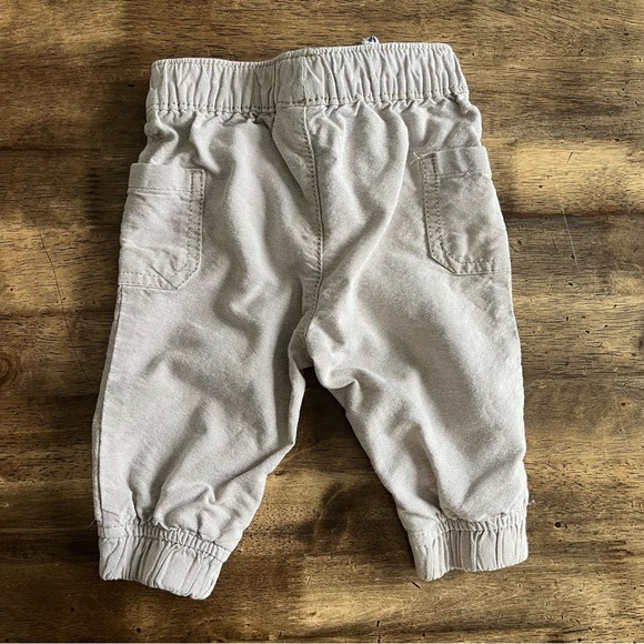 Joe Fresh khaki baby pants - Picture 3 of 4